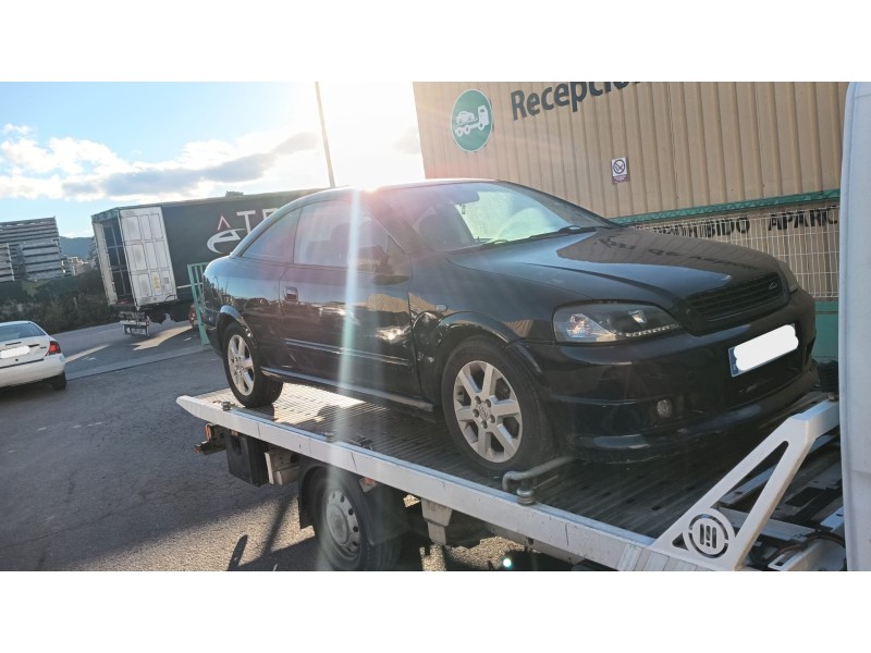 opel astra g coupé (t98) del año 2004