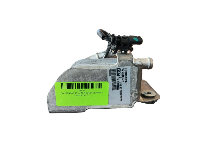 Recambio de condensador aire acondicionado para lynk & co 01 phev referencia OEM IAM 8888948389 521330 