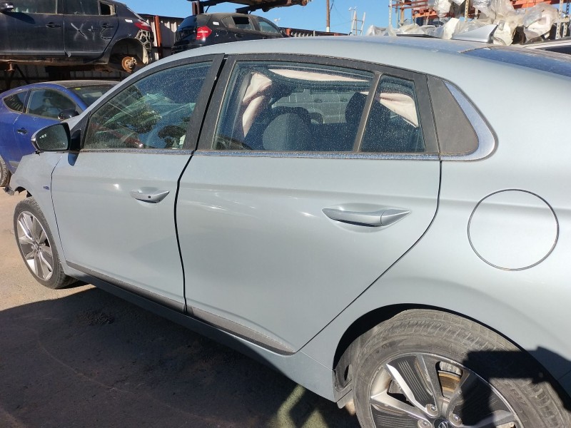 Recambio de puerta trasera izquierda para hyundai ioniq (ae) 1.6 gdi hybrid referencia OEM IAM   