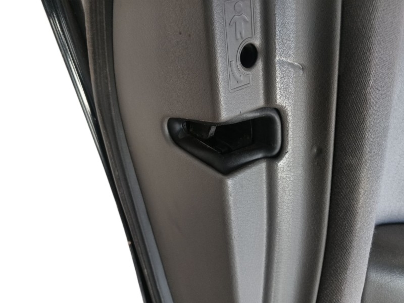 Recambio de puerta trasera izquierda para audi a4 b6 avant (8e5) 1.9 tdi referencia OEM IAM 8E0833051  