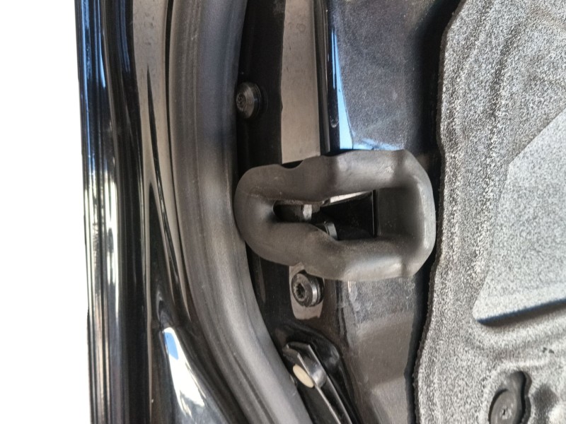 Recambio de puerta delantera izquierda para audi a4 b6 avant (8e5) 1.9 tdi referencia OEM IAM 8E0831051  