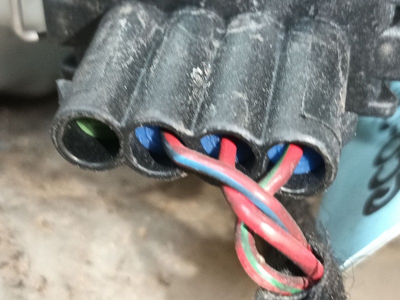 Recambio de cerradura puerta delantera derecha para seat ibiza ii (6k1) 1.4 i referencia OEM IAM   