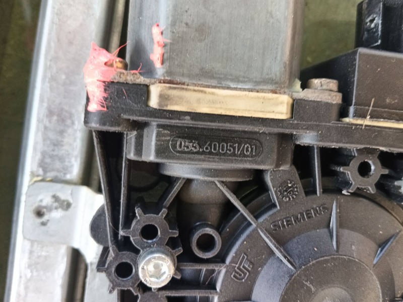 Recambio de elevalunas delantero izquierdo para audi a3 (8l1) 1.9 tdi referencia OEM IAM 8L4 837 461  