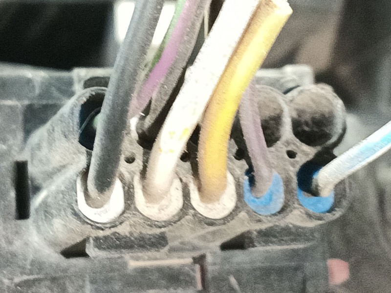 Recambio de faro izquierdo para saab 9-3 station wagon (e50) 1.9 tid referencia OEM IAM   