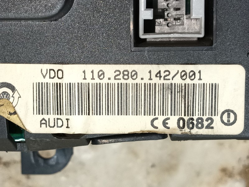 Recambio de cuadro instrumentos para audi a3 (8l1) 1.9 tdi referencia OEM IAM 8L0 920 932 LX  