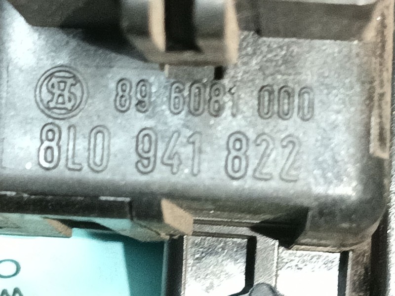 Recambio de caja reles / fusibles para audi a3 (8l1) 1.9 tdi referencia OEM IAM   