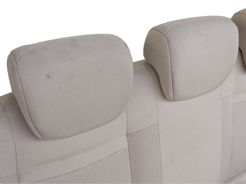 Recambio de asientos tercera fila para ssangyong rodius i 2.7 xdi referencia OEM IAM   