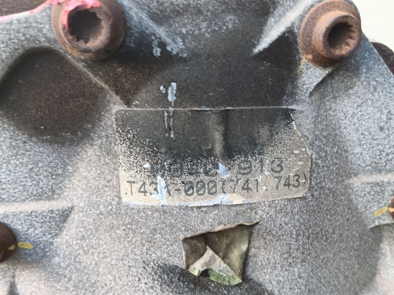 Recambio de diferencial trasero para ssangyong rodius i 2.7 xdi referencia OEM IAM   