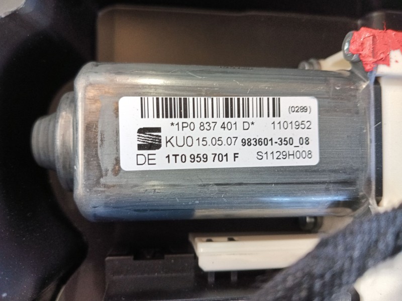 Recambio de elevalunas delantero izquierdo para seat leon (1p1) 1.9 tdi referencia OEM IAM   