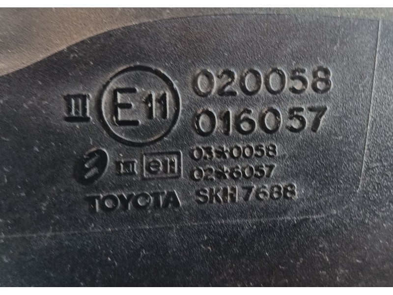 Recambio de retrovisor derecho para toyota avensis station wagon (_t25_) 2.2 d-4d (adt251_) referencia OEM IAM   
