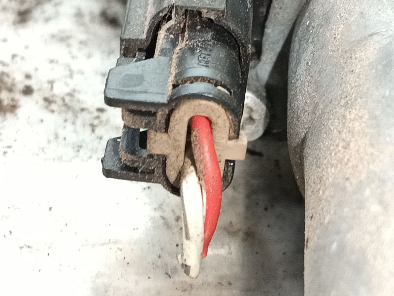 Recambio de elevalunas delantero izquierdo para ssangyong rodius i 2.7 xdi referencia OEM IAM 7233021001  