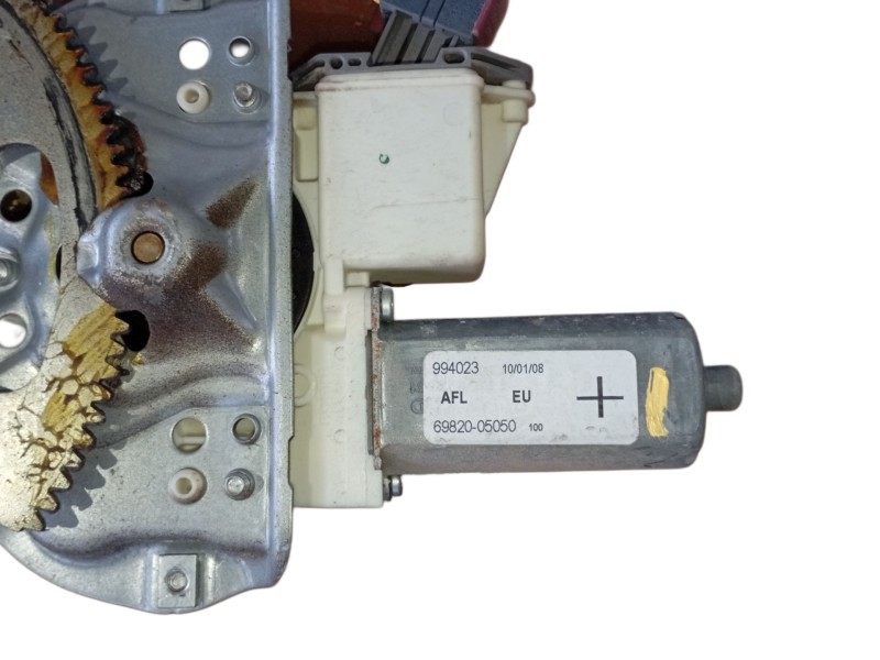 Recambio de elevalunas delantero izquierdo para toyota avensis station wagon (_t25_) 2.2 d-4d (adt251_) referencia OEM IAM  6982