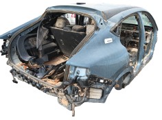 Recambio de aleta trasera derecha para ford mustang mach-e (cgw) ev 4x4 referencia OEM IAM   