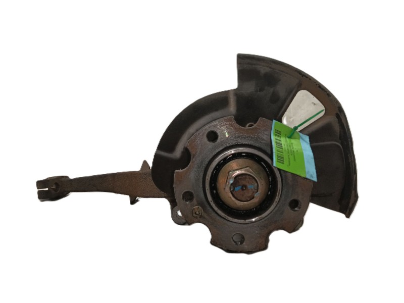 Recambio de mangueta delantera izquierda para ssangyong rodius i 2.7 xdi referencia OEM IAM 4121021000  