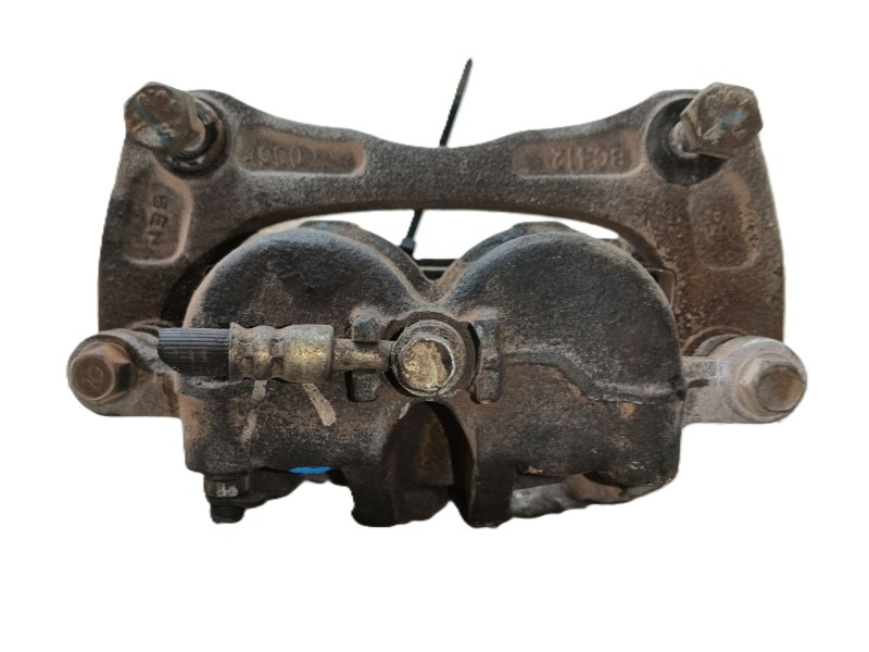 Recambio de pinza freno delantera derecha para ssangyong rodius i 2.7 xdi referencia OEM IAM 4814021100  