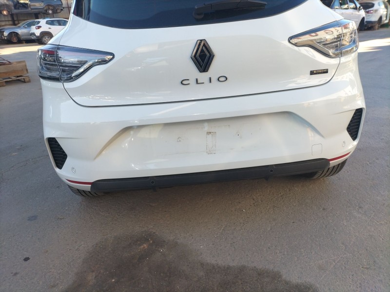 Recambio de paragolpes trasero para renault clio v (b7_) 1.6 e-tech 145 (b7mu) referencia OEM IAM   