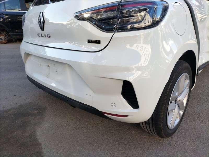 Recambio de paragolpes trasero para renault clio v (b7_) 1.6 e-tech 145 (b7mu) referencia OEM IAM   