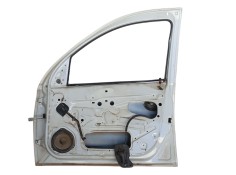 Recambio de puerta delantera derecha para opel combo tour 1.3 cdti 16v referencia OEM IAM    2