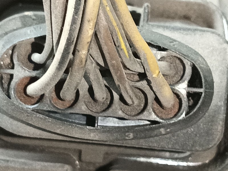 Recambio de faro izquierdo para volkswagen golf iv (1j1) 1.9 tdi referencia OEM IAM   