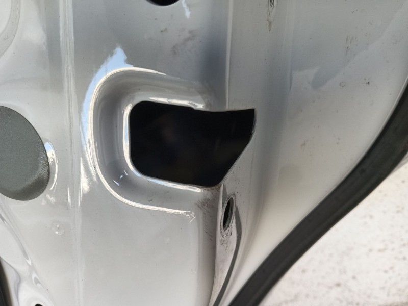 Recambio de puerta trasera derecha para volkswagen t-roc (a11, d11) 1.0 tsi referencia OEM IAM 2GA833052AG  