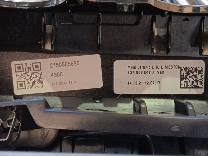 Recambio de apoyabrazos central para volkswagen t-roc (a11, d11) 1.0 tsi referencia OEM IAM   