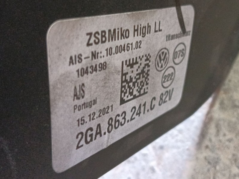 Recambio de apoyabrazos central para volkswagen t-roc (a11, d11) 1.0 tsi referencia OEM IAM   