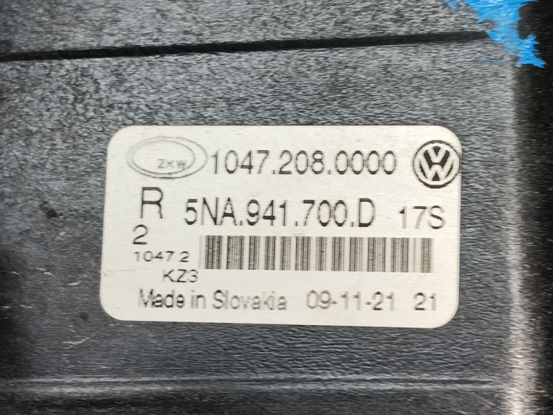 Recambio de faro antiniebla derecho para volkswagen t-roc (a11, d11) 1.0 tsi referencia OEM IAM 5NA941700D  