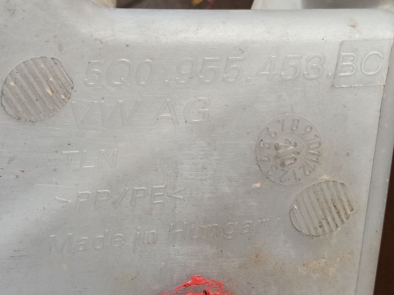 Recambio de deposito limpia para seat ateca (kh7, khp) 2.0 tdi referencia OEM IAM 5Q0955453BC  