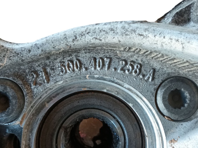 Recambio de mangueta delantera derecha para seat ateca (kh7, khp) 2.0 tdi referencia OEM IAM 5Q0407254C  