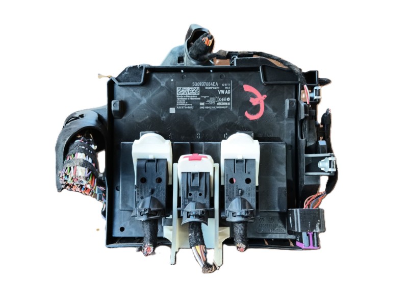 Recambio de caja reles / fusibles para volkswagen t-roc (a11, d11) 1.0 tsi referencia OEM IAM   