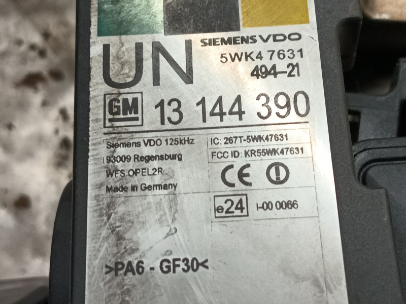 Recambio de columna direccion para opel combo tour 1.3 cdti 16v referencia OEM IAM 93175517  