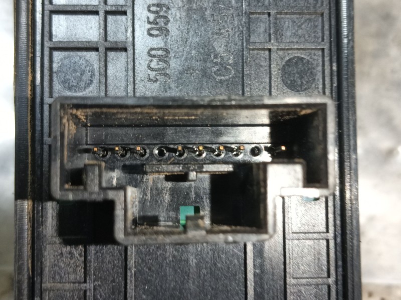 Recambio de mando elevalunas delantero izquierdo para seat ateca (kh7, khp) 2.0 tdi referencia OEM IAM 5G0959857GIHA  