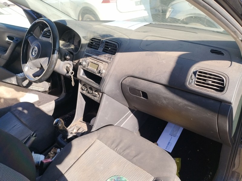 volkswagen polo v (6r1, 6c1) del año 2010