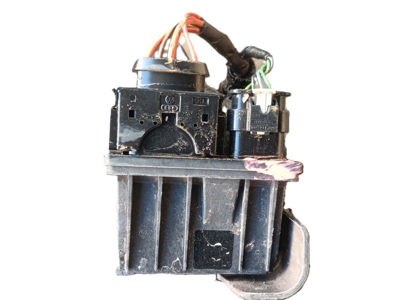 Recambio de deposito adblue para seat ateca (kh7, khp) 2.0 tdi referencia OEM IAM   