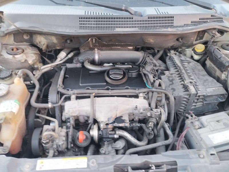 Recambio de despiece motor para dodge caliber 2.0 crd referencia OEM IAM   