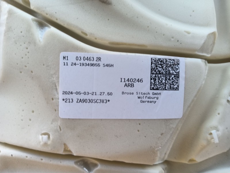 Recambio de asientos traseros para volkswagen golf 1.5 etsi mhev referencia OEM IAM   