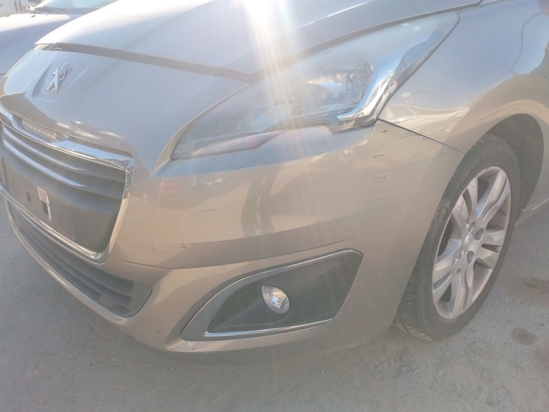 Recambio de paragolpes delantero para peugeot 5008 (0u_, 0e_) 1.6 bluehdi 120 referencia OEM IAM   