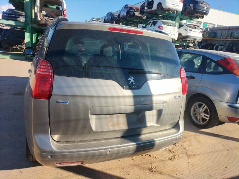 peugeot 5008 (0u_, 0e_) del año 2015