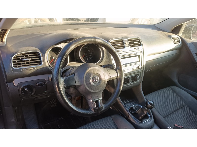 volkswagen golf vi (5k1) del año 2011