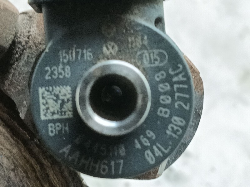 Recambio de inyector para volkswagen tiguan (5n_) 2.0 tdi referencia OEM IAM 4L130277AC  