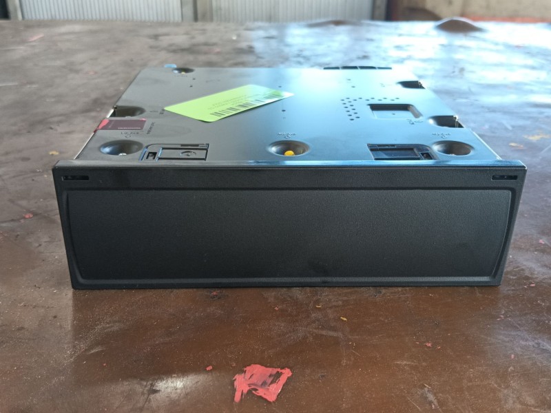 Recambio de sistema audio / radio cd para volkswagen golf 1.5 etsi mhev referencia OEM IAM   