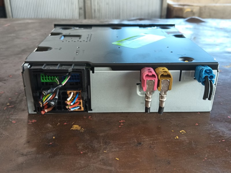 Recambio de sistema audio / radio cd para volkswagen golf 1.5 etsi mhev referencia OEM IAM   