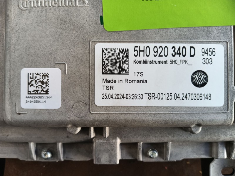 Recambio de cuadro instrumentos para volkswagen golf 1.5 etsi mhev referencia OEM IAM   