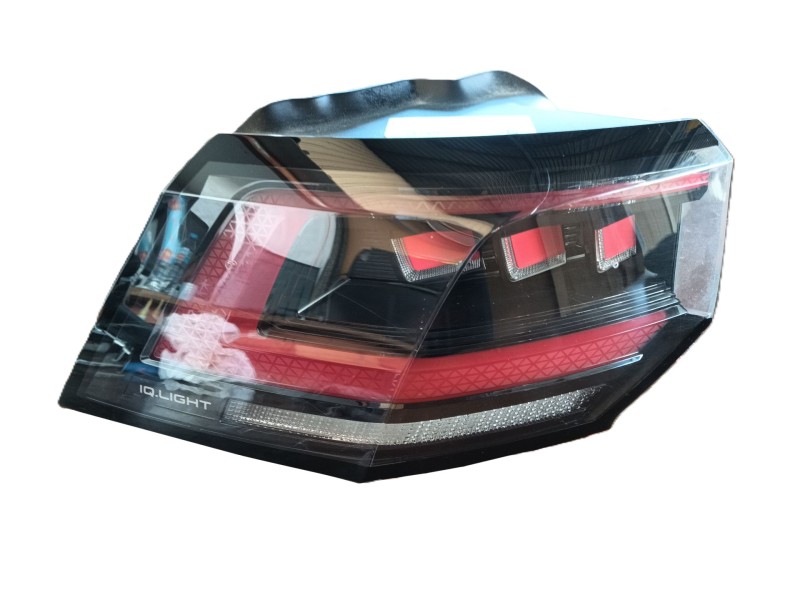 Recambio de piloto trasero izquierdo para volkswagen golf 1.5 etsi mhev referencia OEM IAM 5H0945207B  