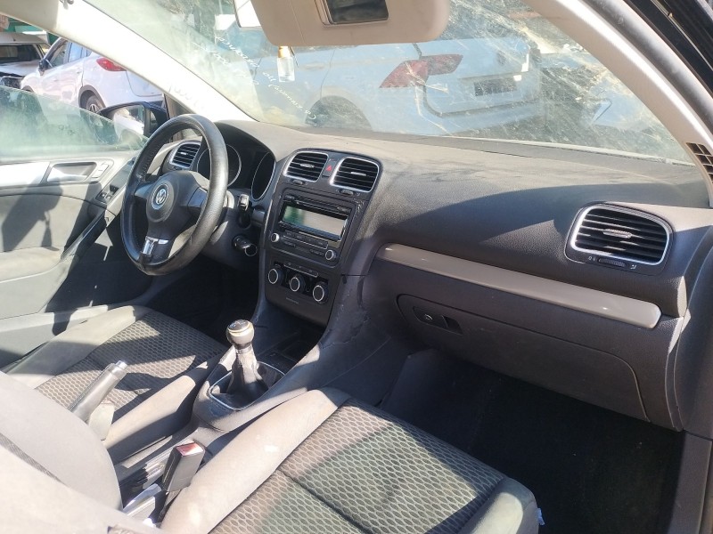 volkswagen golf vi (5k1) del año 2011