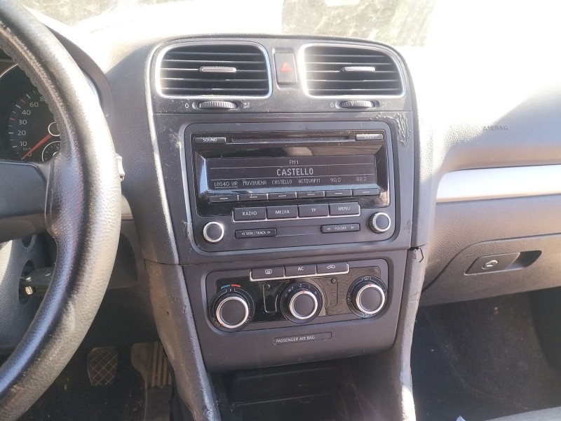 volkswagen golf vi (5k1) del año 2011