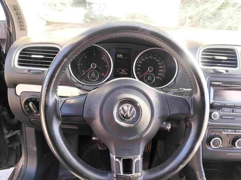 volkswagen golf vi (5k1) del año 2011