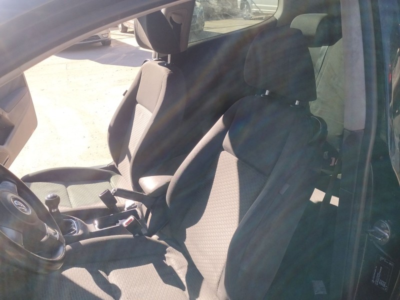 volkswagen golf vi (5k1) del año 2011