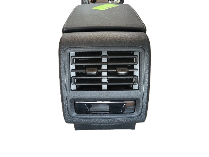 Recambio de apoyabrazos central para volkswagen golf 1.5 etsi mhev referencia OEM IAM   