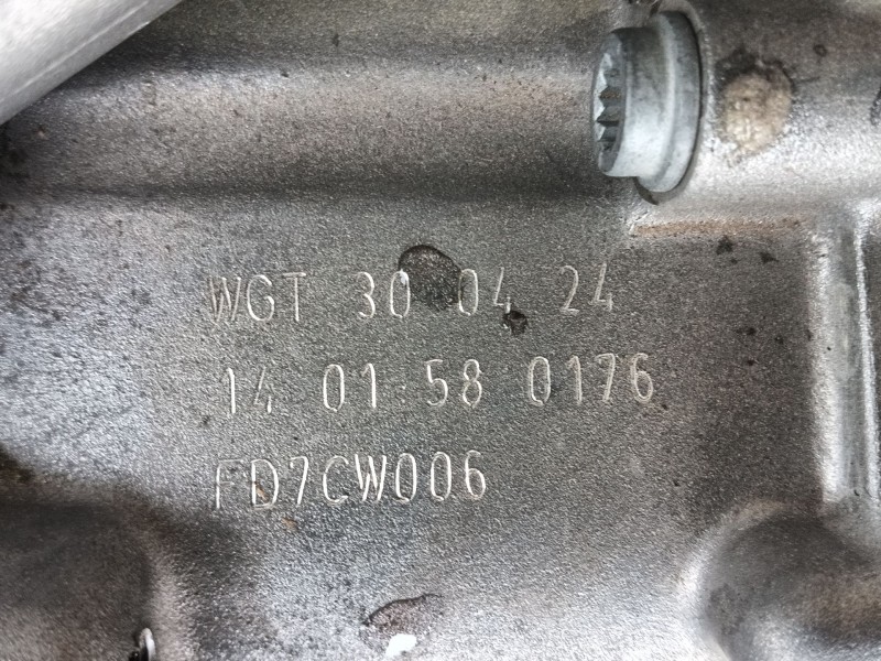 Recambio de caja cambios para volkswagen golf 1.5 etsi mhev referencia OEM IAM CW300027A003  